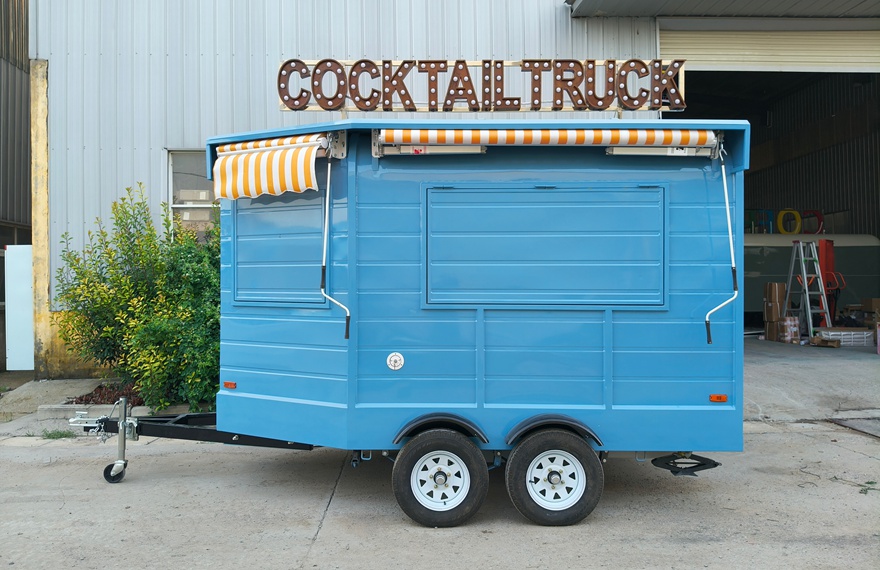 mobile cocktail trailer